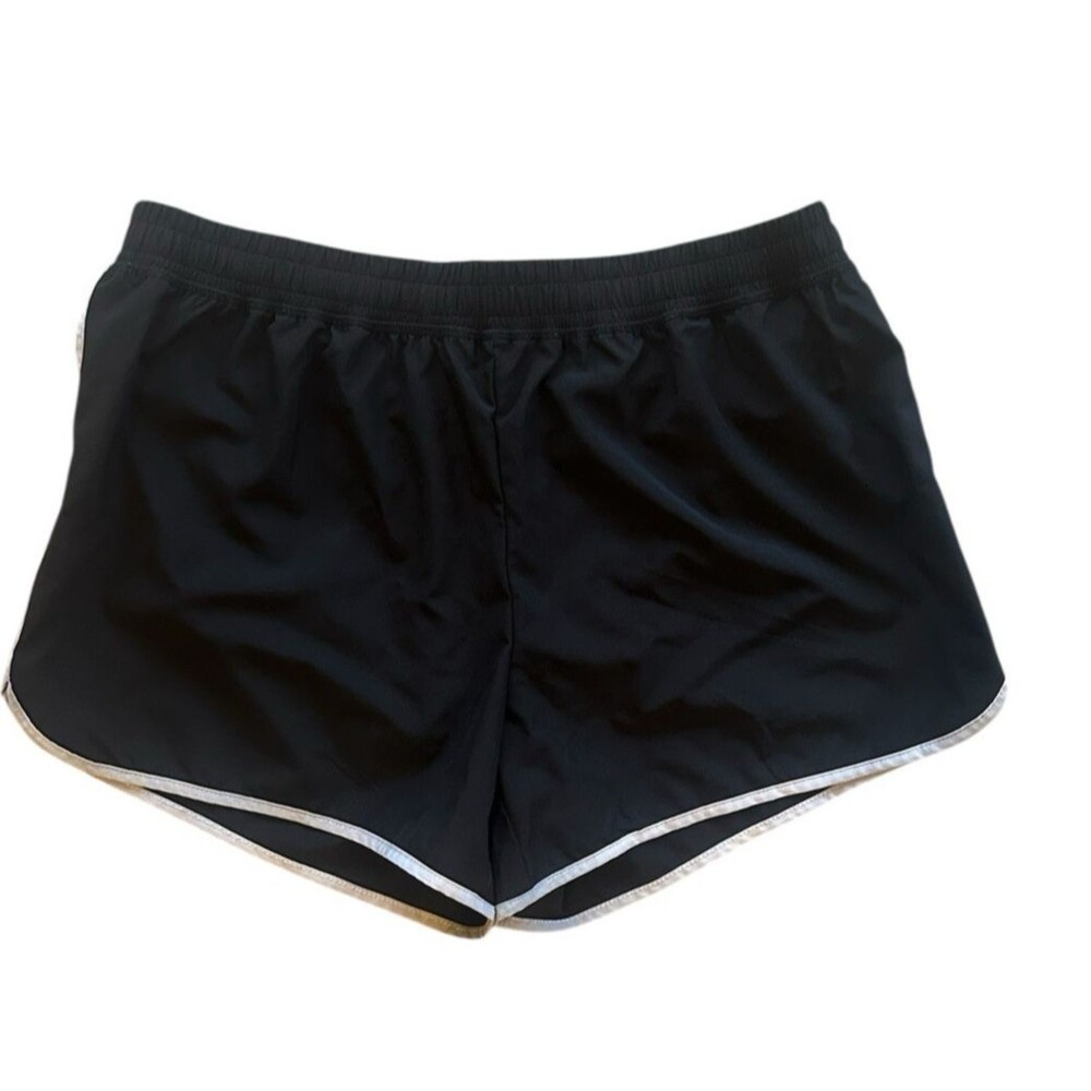 C9 Champion Women's M 3.5" Woven Shorts Black With White Trim Medium